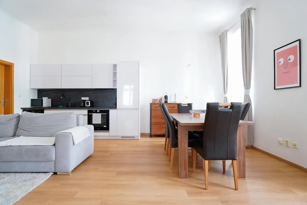 The Dante Prague - Family And Friends Apartments contacts